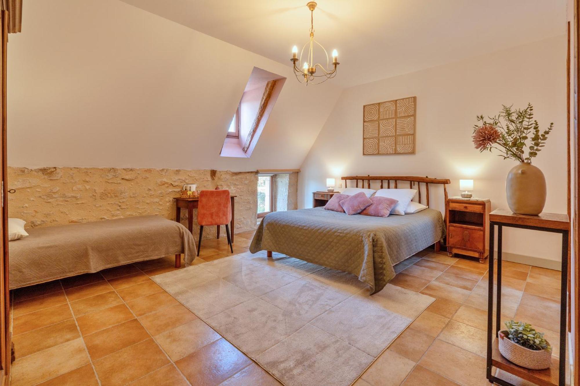 Chambres Et Jardin De Pierres Espédaillac Esterno foto