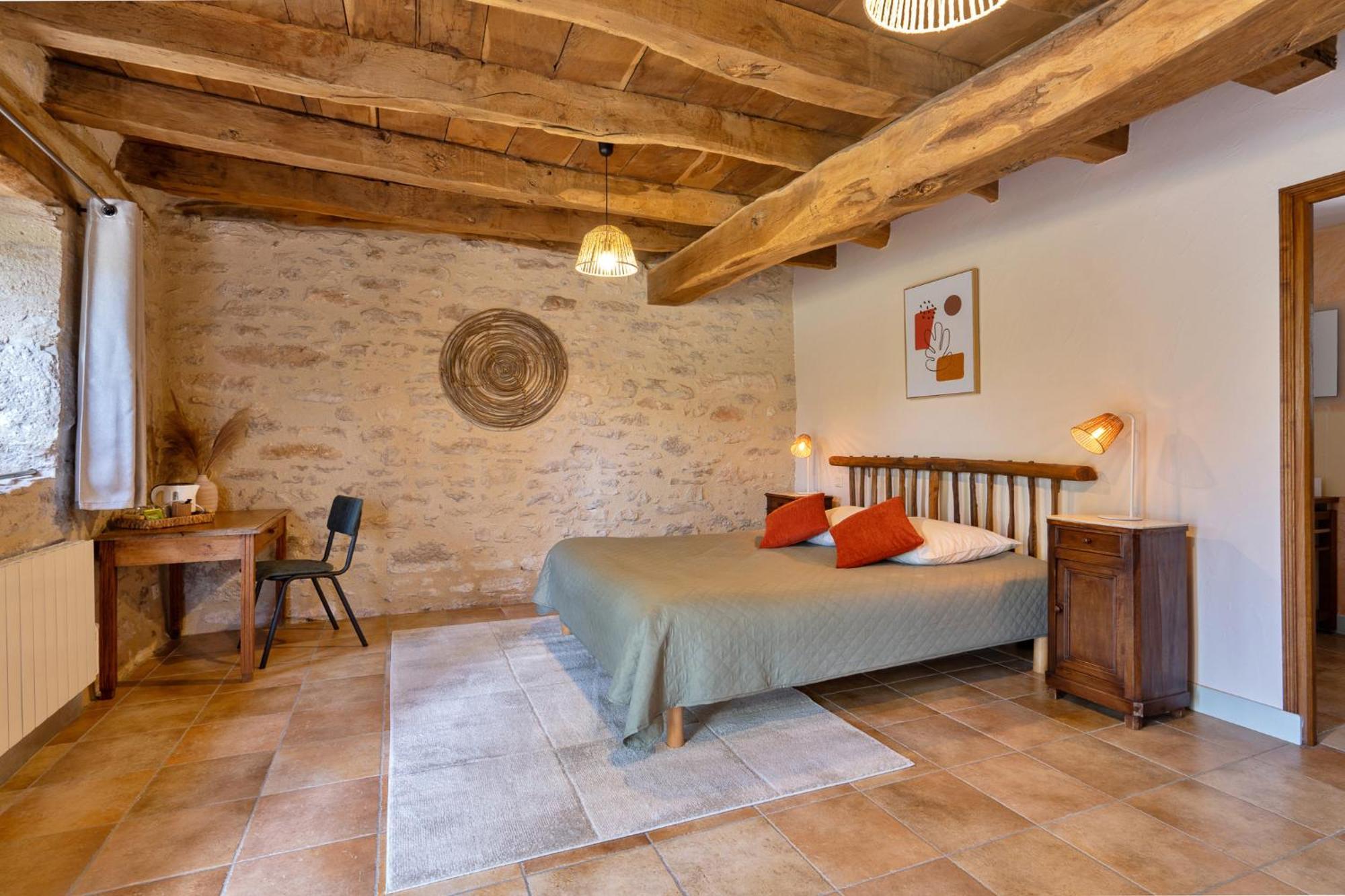 Chambres Et Jardin De Pierres Espédaillac Esterno foto
