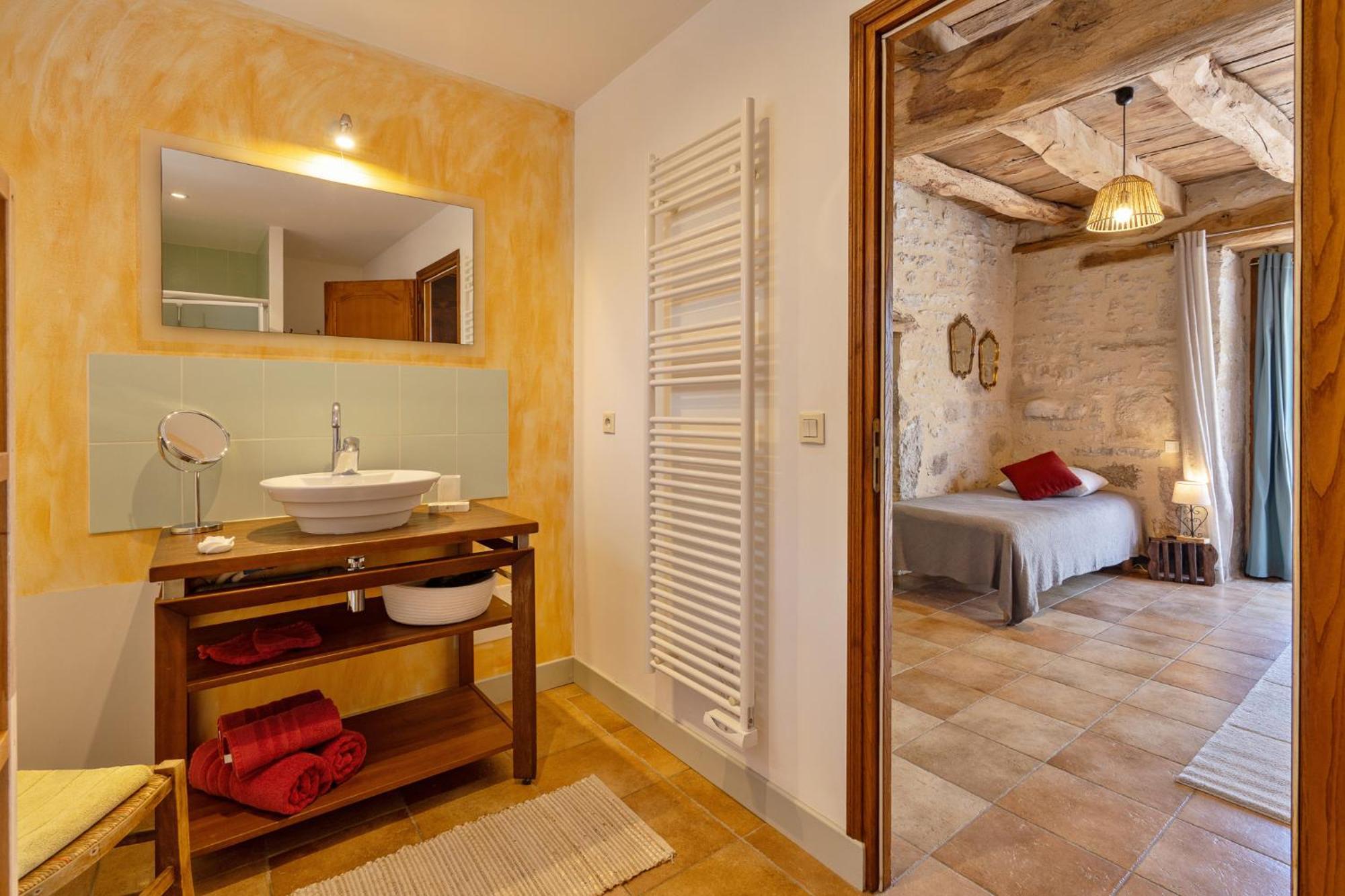 Chambres Et Jardin De Pierres Espédaillac Esterno foto