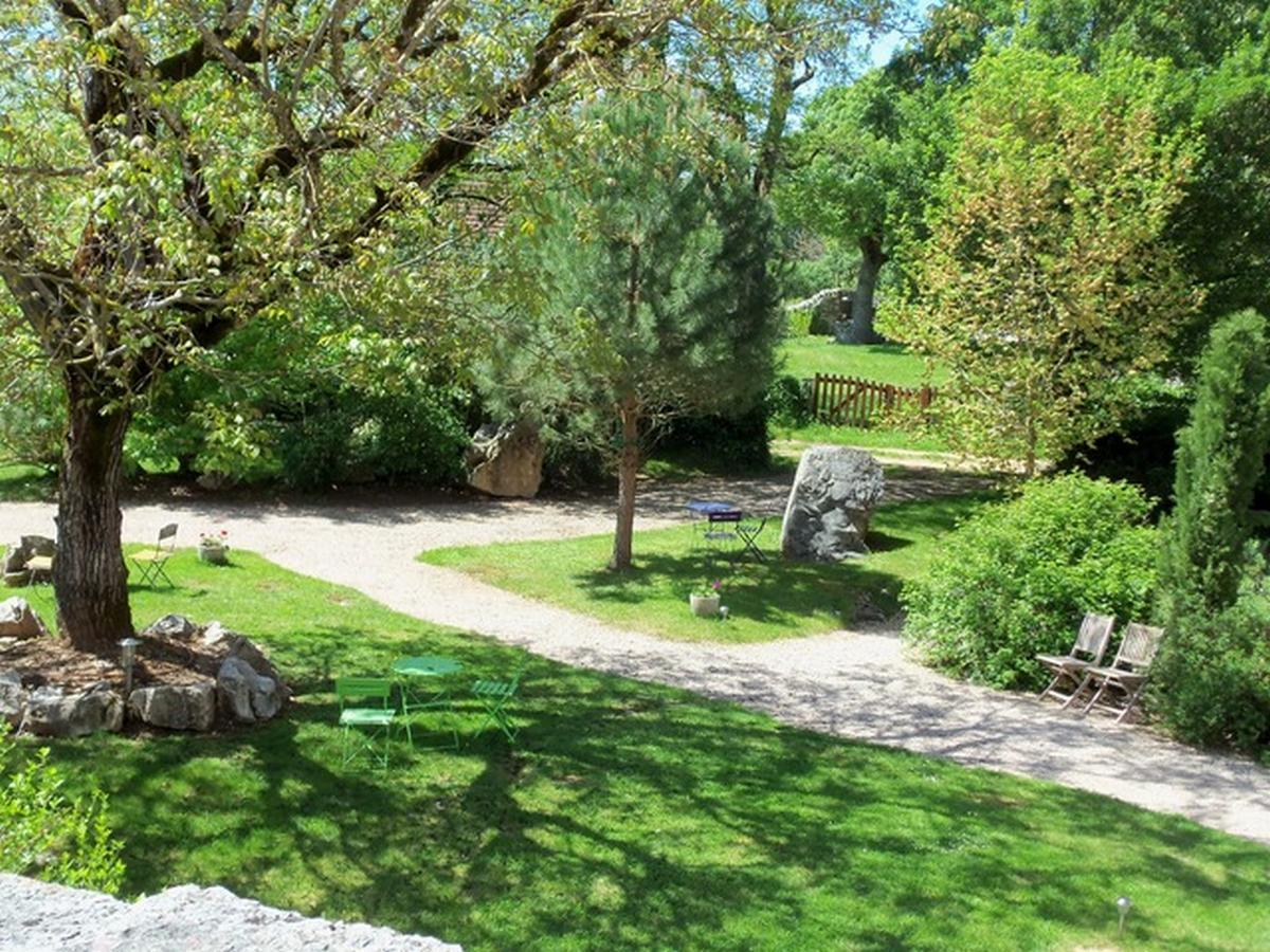 Chambres Et Jardin De Pierres Espédaillac Esterno foto