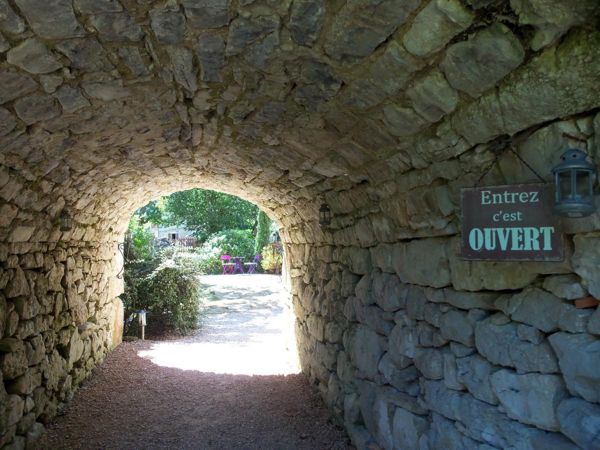 Chambres Et Jardin De Pierres Espédaillac Esterno foto