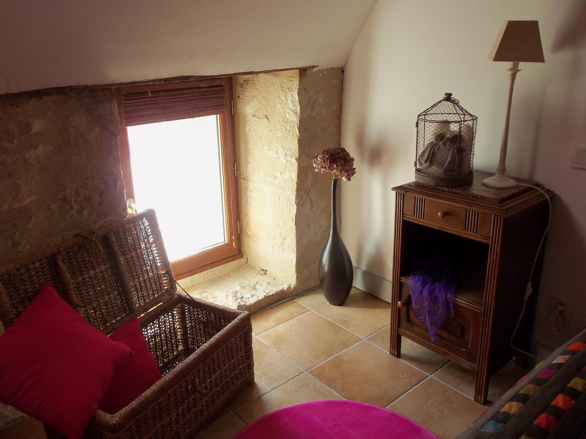 Chambres Et Jardin De Pierres Espédaillac Esterno foto